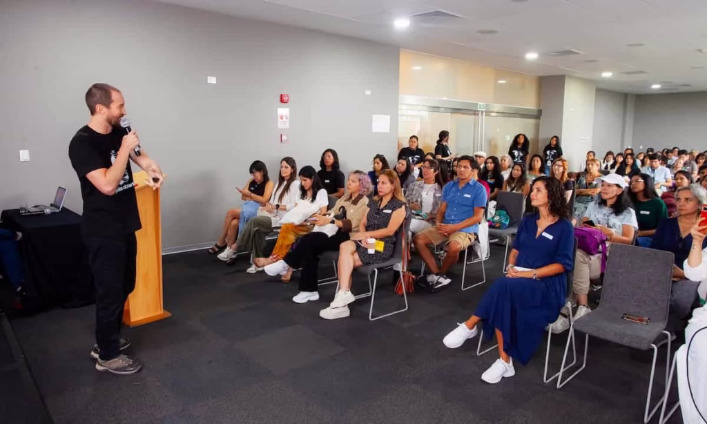 Evento Jaulas Abiertas Peru