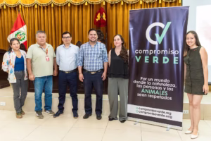 Compromiso Verde y Municipalidad Provincial del Santa capacitaron a más de 80 personas en producción responsable de huevo en Chimbote peru